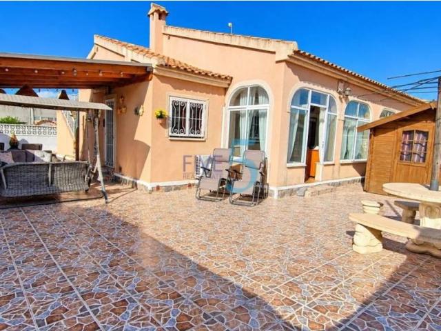 Casa en venta en el Baix Segura / La Vega Baja, Valencia