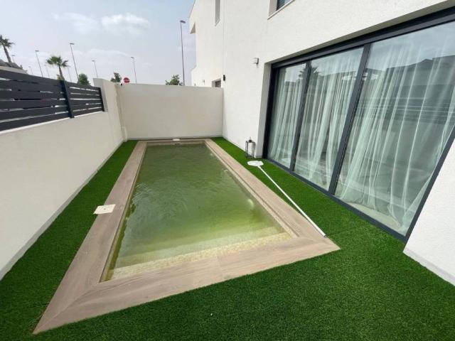 Casa en venta en Benijófar, Valencia