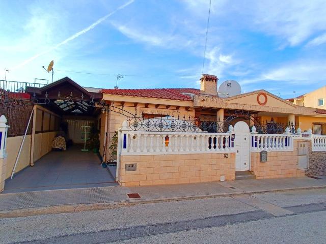 Casa en venta en el Baix Segura / La Vega Baja, Valencia