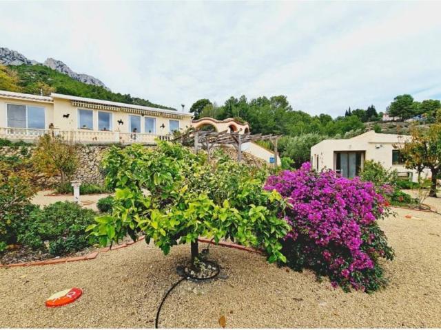Casa en venta en Benimantell