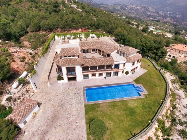 Casa en venta en Benimantell