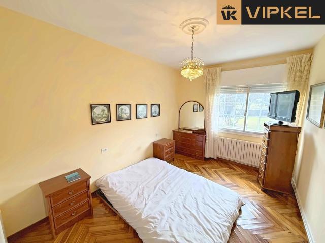 Casa en venta en Bergondo, A Coruña