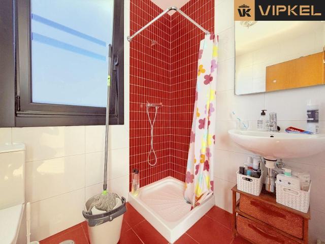 Casa en venta en Bergondo, A Coruña