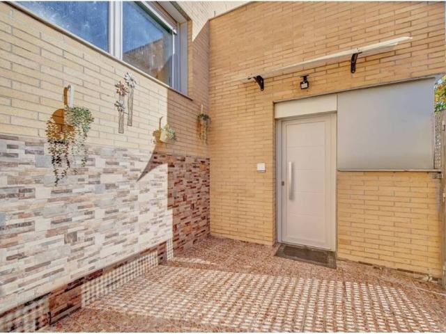 Casa en venta en Beriáin, Navarra
