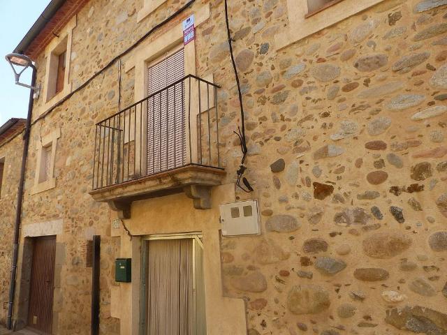 Villa en venta en Bescanó