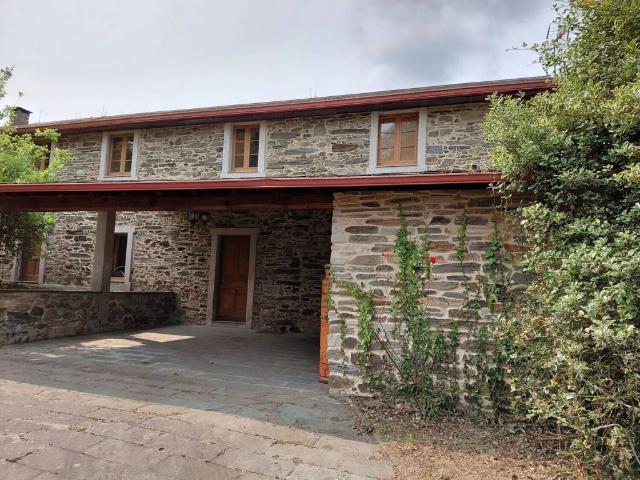Casa en venta en Betanzos