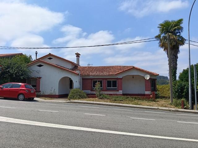 Casa en venta en Betanzos, Galicia