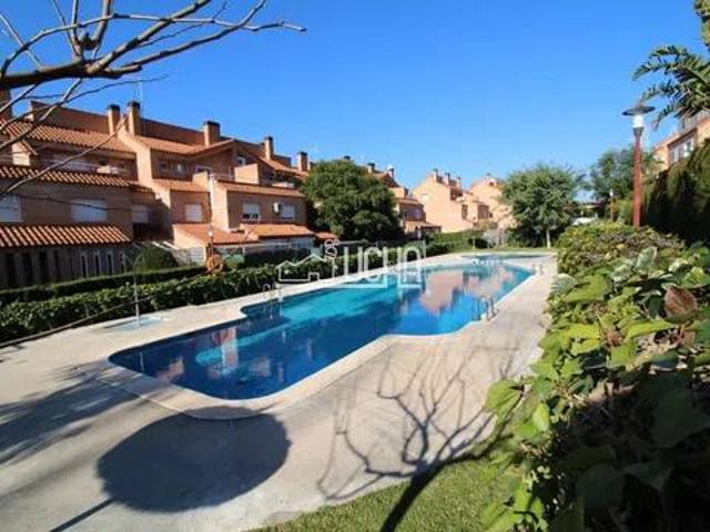 Casa en venta en Urbanització Torre d'en Conill, el Camp de Túria