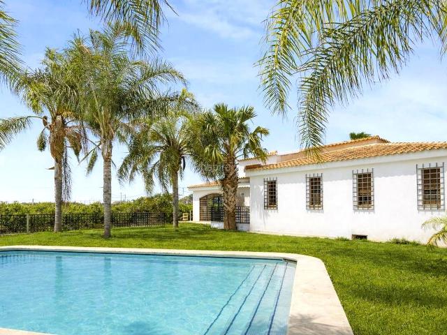 Casa en venta en el Camp de Túria, Valencia