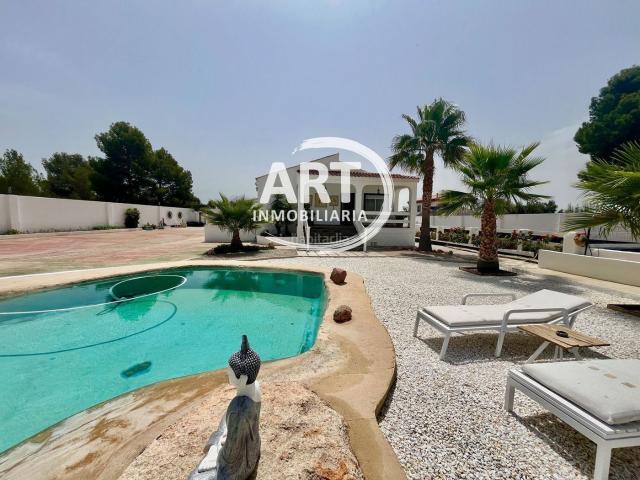 Casa en venta en el Camp de Túria, Valencia
