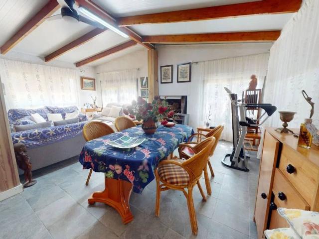 Casa en venta en l'Alt Vinalopó / El Alto Vinalopó, Valencia