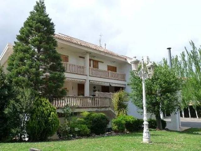 Casa en venta en l'Alt Vinalopó / El Alto Vinalopó, Valencia