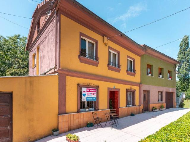 Casa en venta en Bimenes, Rosuaria