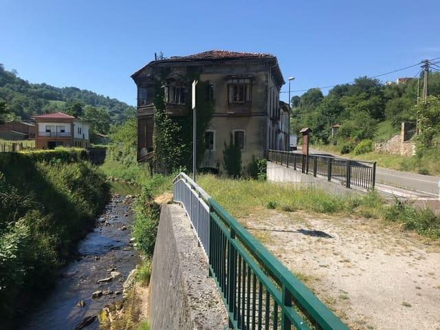 Casa en venta en Bimenes, Les Collaes