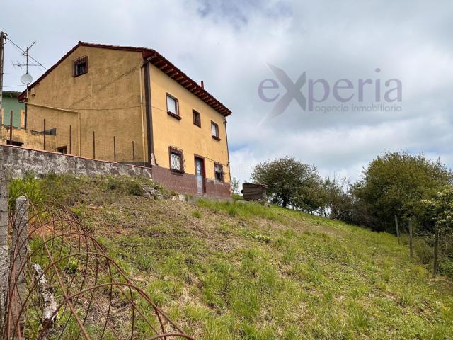 Casa en venta en Bimenes, Les Collaes