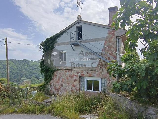 Casa en venta en Bimenes, Les Collaes