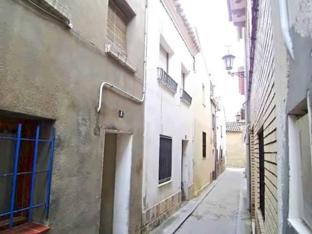 Casa en venta en Binaced, Huesca