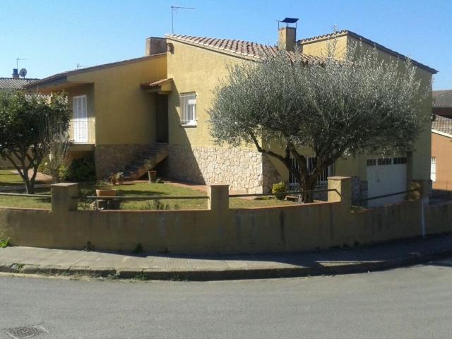 Casa en venta en La Bisbal D'empordà