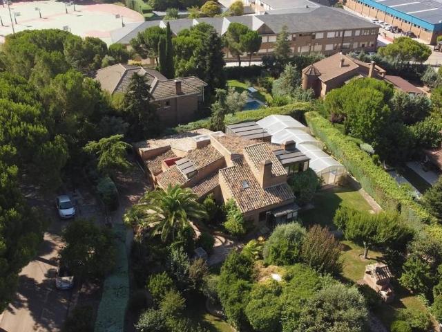 Casa en venta en Viñas Viejas, Boadilla Del Monte