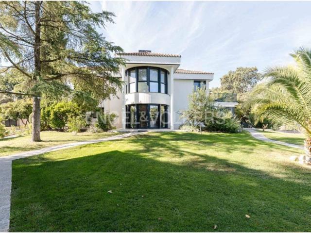 Casa en venta en Boadilla Del Monte, Madrid