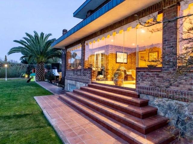 Casa en venta en Boadilla Del Monte, Madrid