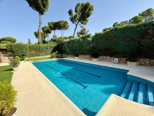Casa en venta en Boadilla Del Monte, Madrid