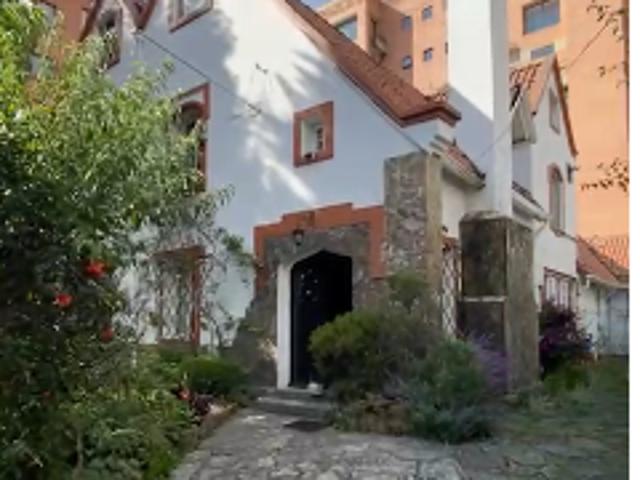 Casa en venta en Ricaurte, Bogotá