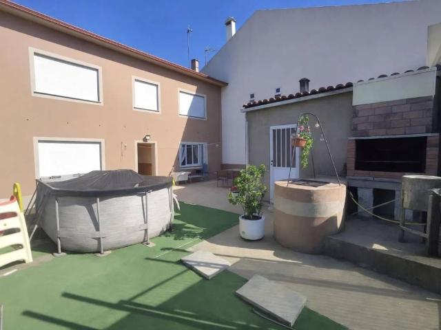 Casa en venta en Boiro