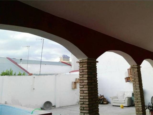 Casa en venta en Brenes, Andalucía