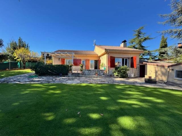 Casa en venta en Buitrago Del Lozoya, Madrid
