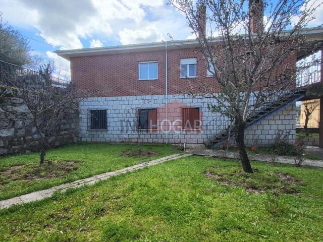 Casa en venta en Burgohondo