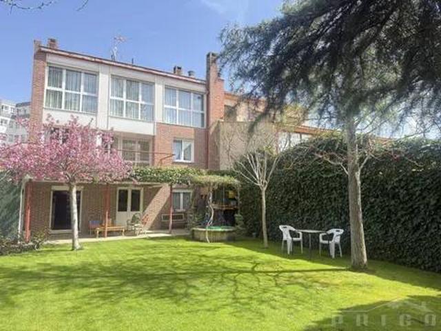 Casa en venta en Burgos, Castilla y León
