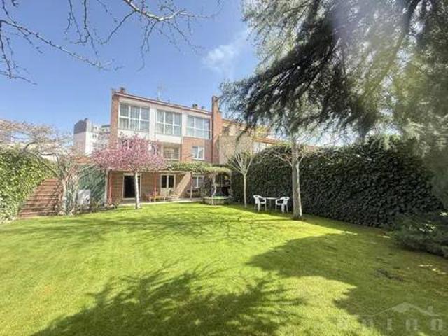 Casa en venta en Burgos, Castilla y León