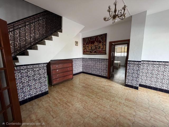 Casa en venta en Burguillos, Andalucía