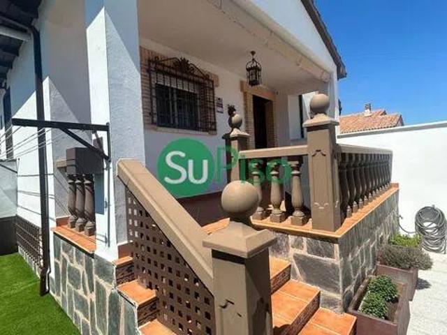 Casa en venta en Burguillos De Toledo, Castilla-La Mancha