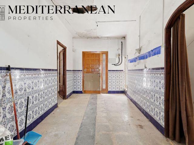 Casa en venta en Burjassot, València / Valencia