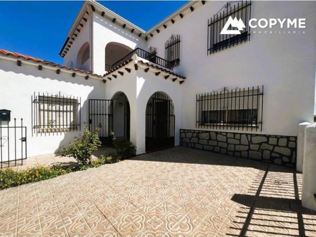 Casa en venta en Burujón, Toledo