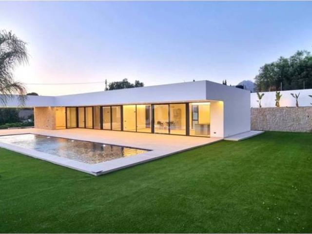 Casa en venta en Busot, Valencia