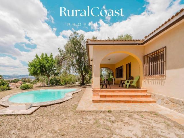 Casa en venta en Busot