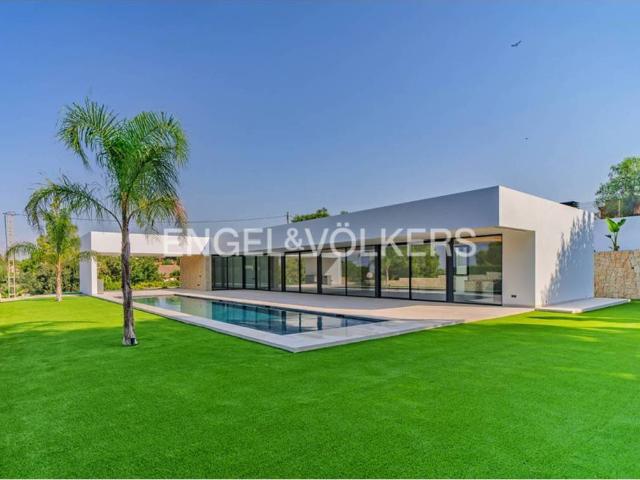 Casa en venta en Busot, Valencia