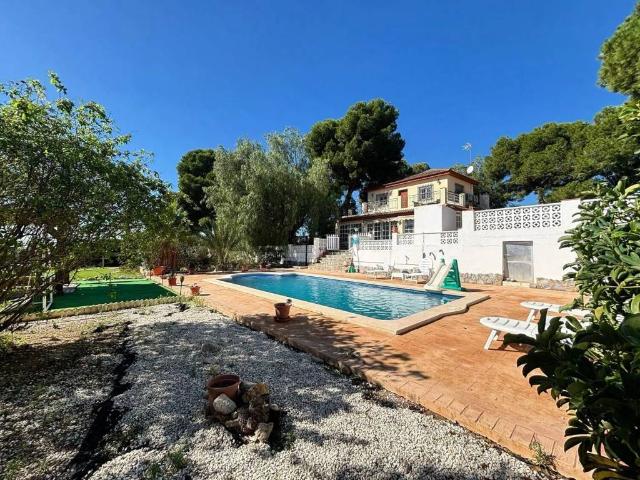 Casa en venta en Busot, Valencia