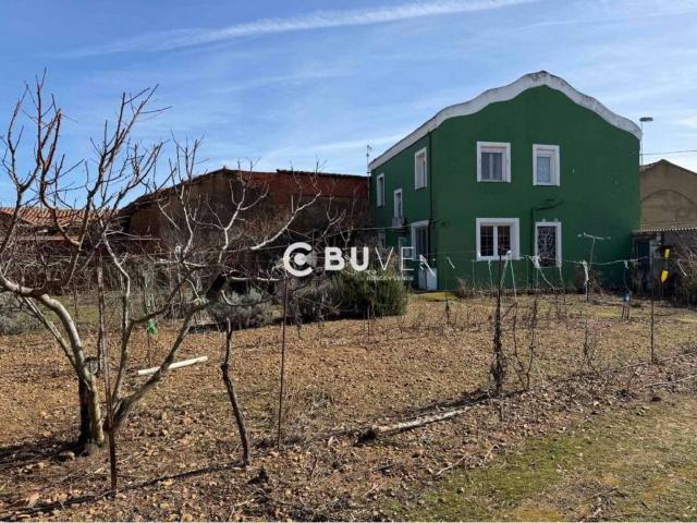 Casa en venta en Bustillo Del Páramo, Castilla y León