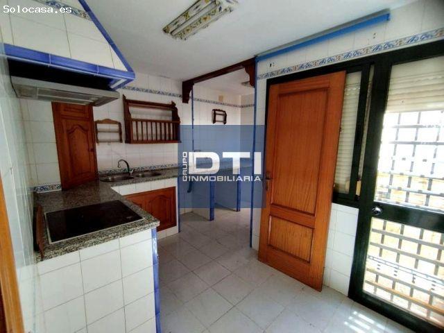Casa en venta en Este-Alcosa-Torreblanca, Sevilla