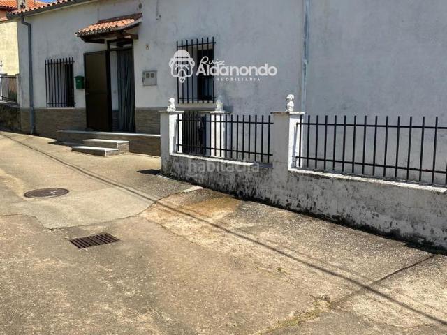 Casa en venta en El Cabaco
