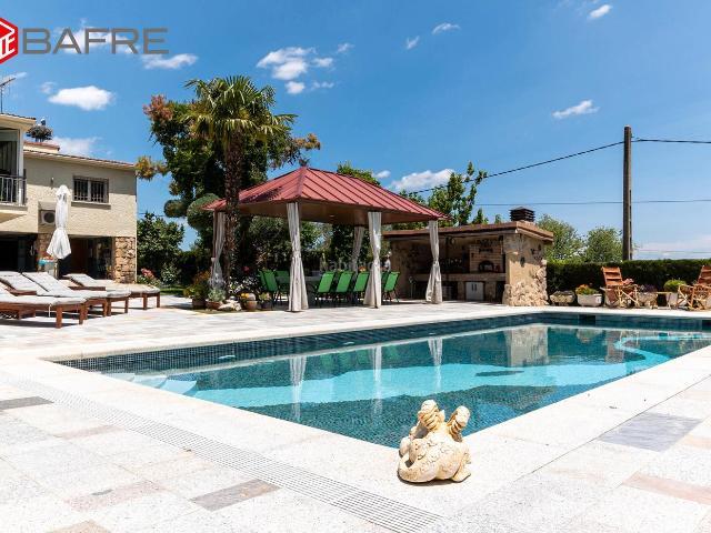 Casa en venta en Cabanillas De La Sierra