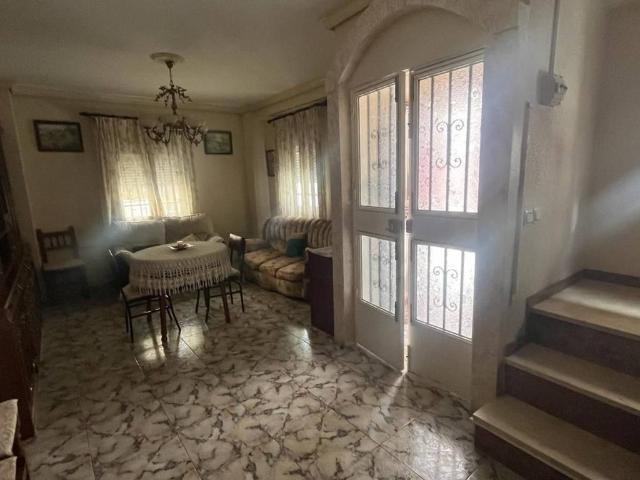 Casa en venta en Cabra, Andalucía