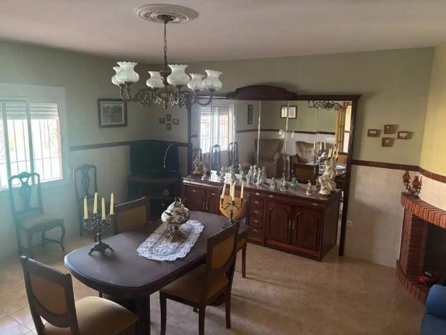 Casa en venta en Cabra, Andalucía