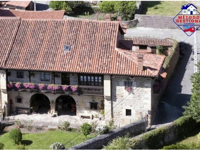 Casa en venta en Cabuérniga, Cantabria