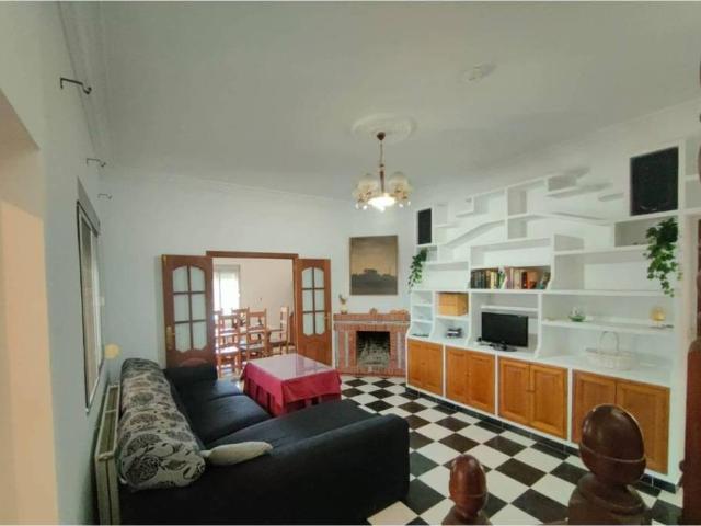 Casa en venta en Carmona, Andalucía