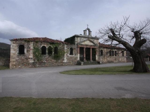 Casa en venta en Cabuérniga, Cantabria